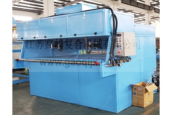 噴膠貼合（hé）機